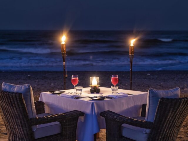 CMU - Valentines Day - Dinner On The Chedi Beach